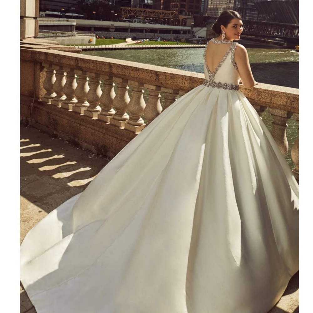 Calla Blanche Wedding Dress